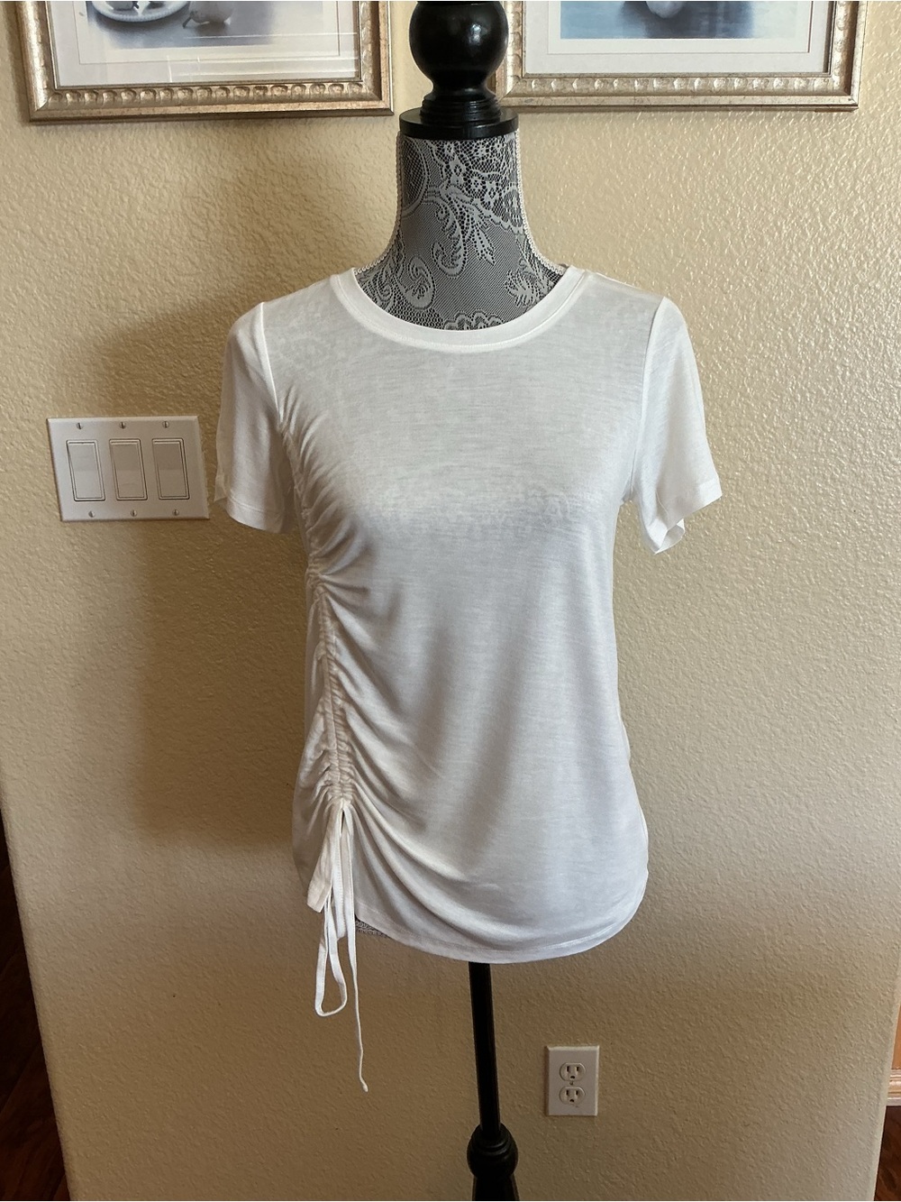 1 STATE Ruched-side Asymmetrical-hem Casual White T-Shirt